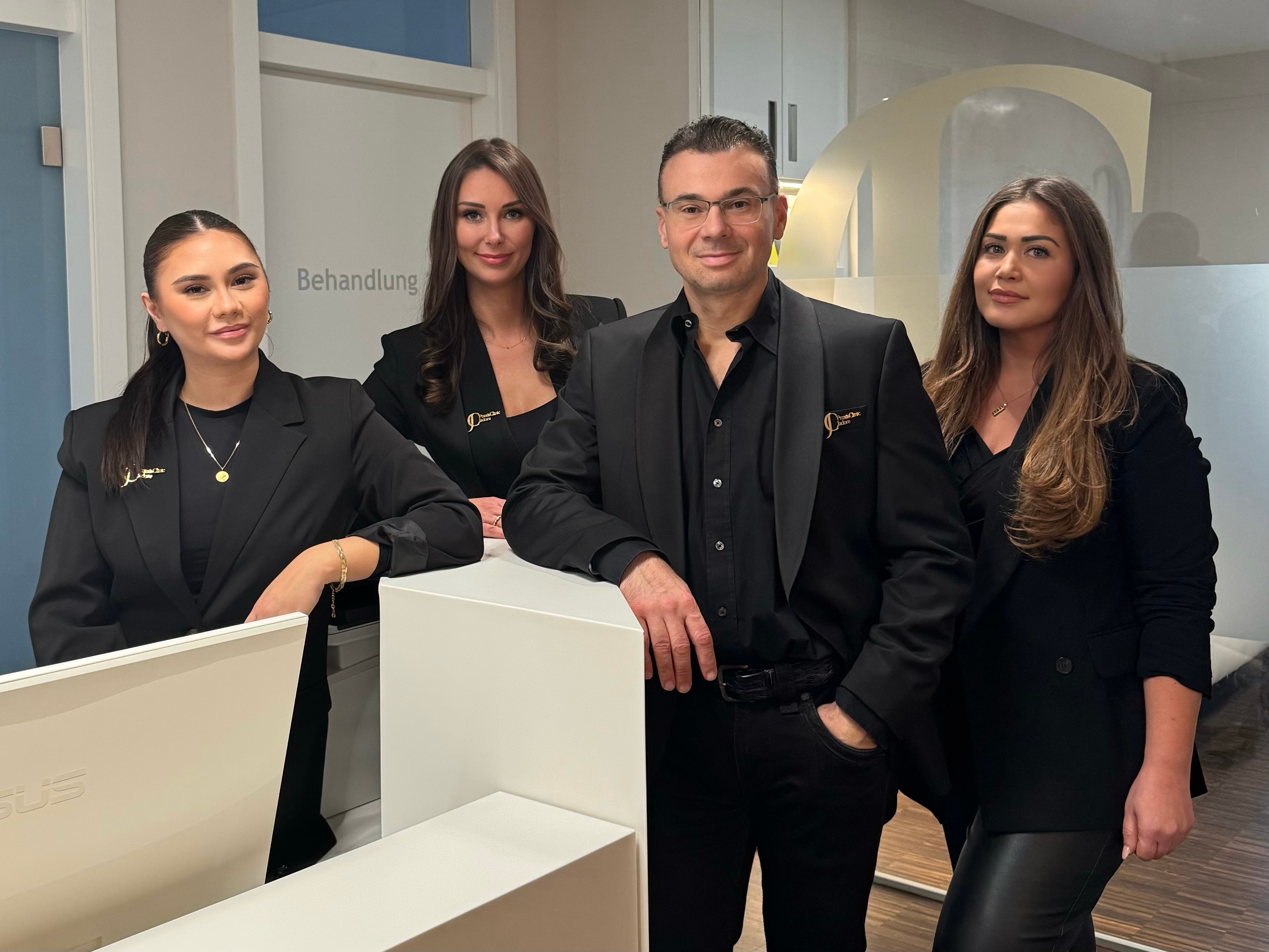 The team of Praxis Clinic Jadore